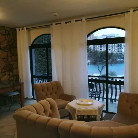 Little Haven, Bay View. Appartement