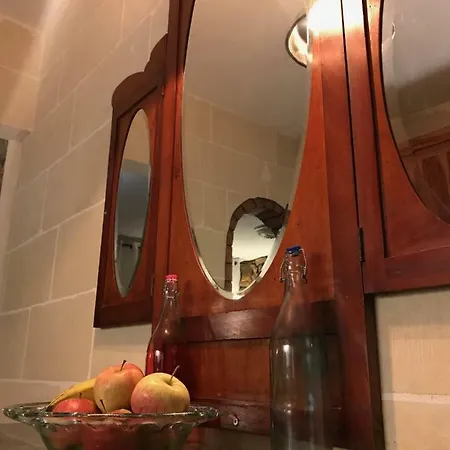 Little Haven, Bay View. Appartement Xlendi